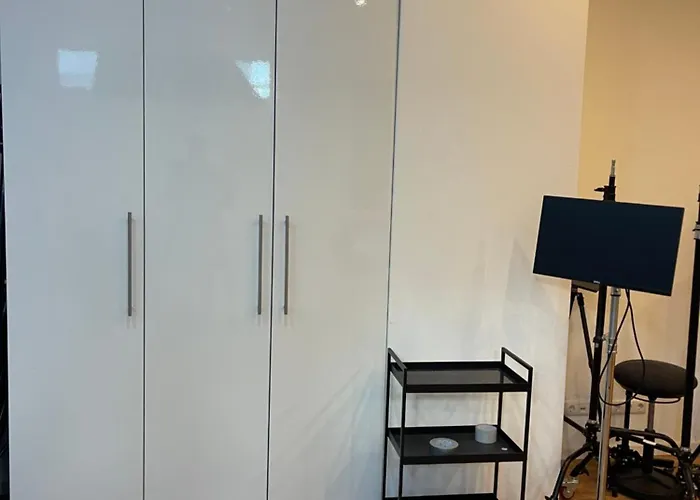 Studio 2 Floors
